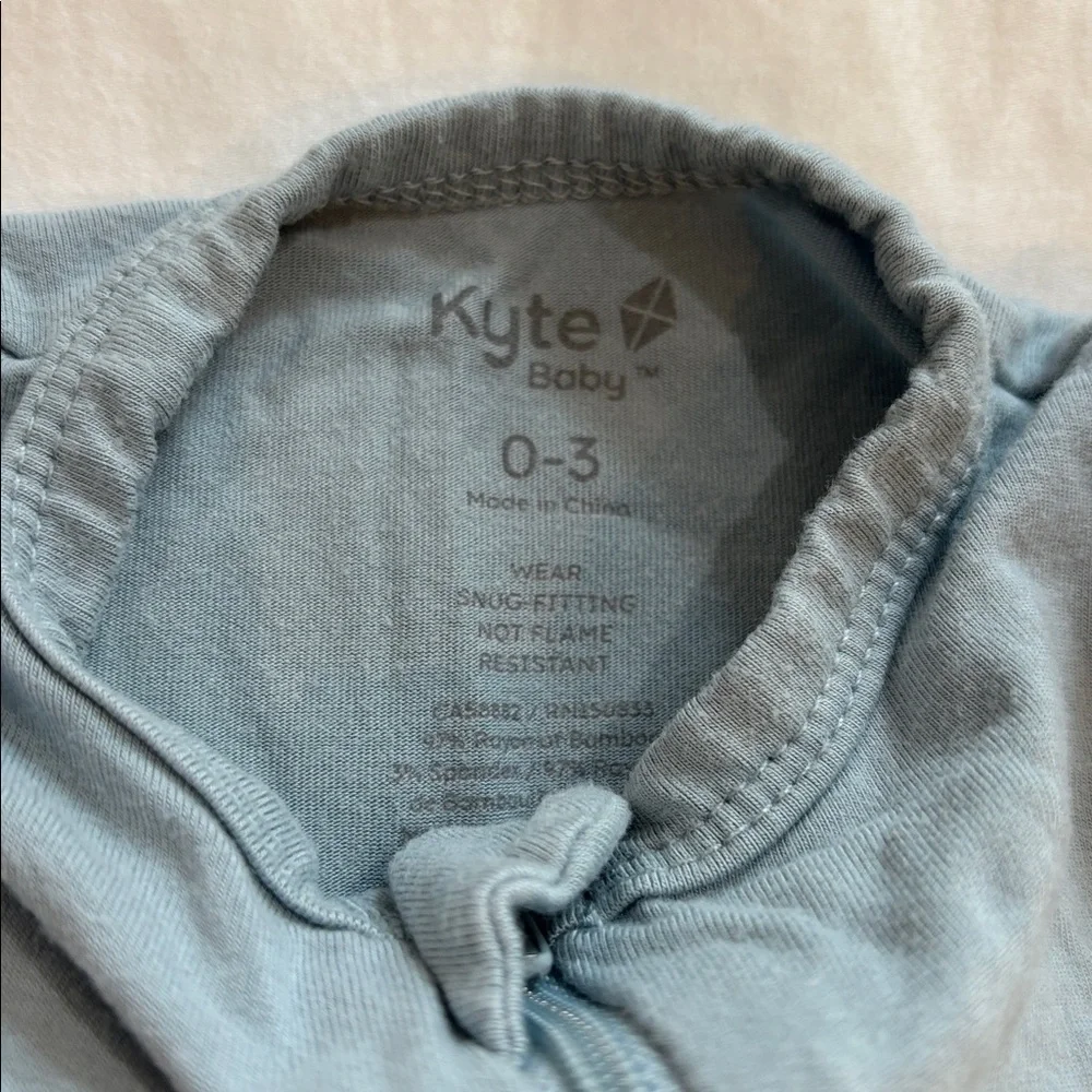 Kyte BABY Fog blue zippered sleeveless romper Baby Outfit